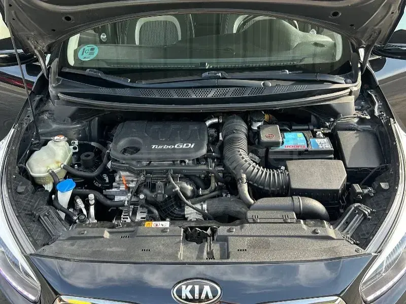 Usado Kia Ceed 120 CV (88 kW) 2016 Negro Utilitario