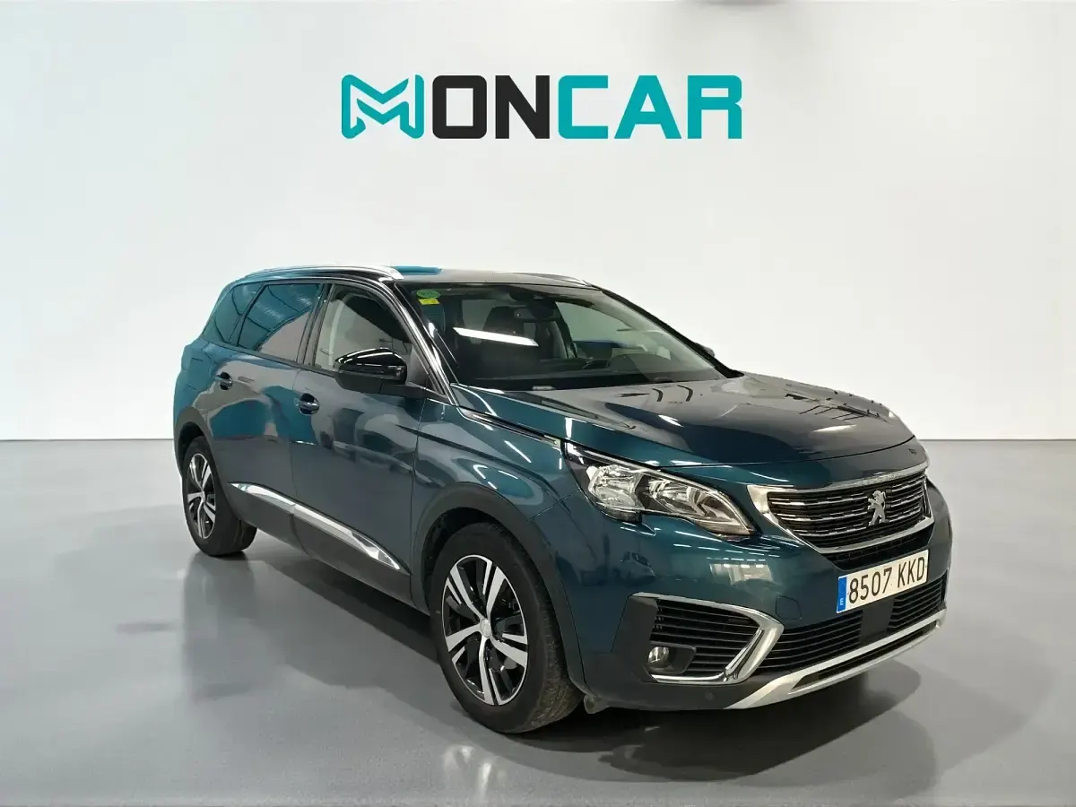Usado Peugeot 5008 Allure 130 CV (95 kW) 2018 Verde SUV