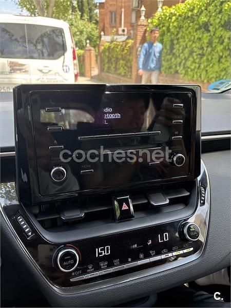 Usado Toyota Corolla Business Edition 122 CV (89 kW) 2019 Gris / plata Berlina