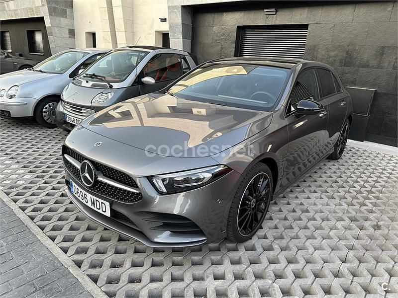 Usado Mercedes A250 218 CV (160 kW) 2023 Gris / plata Berlina
