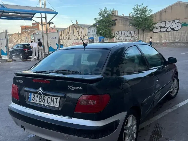 Usado Citroën Xsara VTR Sport 110 CV (80 kW) 2002 Negro Coupe