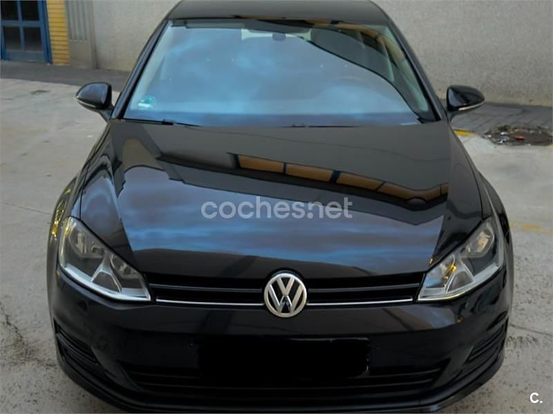 Negro Usado 2015 VW Golf VII Edition Berlina | 11.000 € (Precio justo) - Imagen 1/4