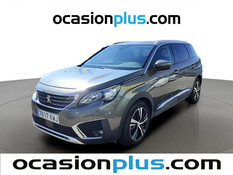 Usado Peugeot 5008 Allure 131 CV (96 kW) 2019 Verde SUV