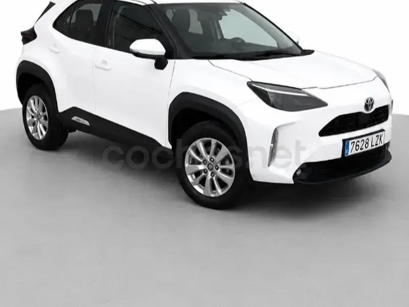 Usado Toyota Yaris Cross Active 116 CV (85 kW) 2022 Blanco SUV