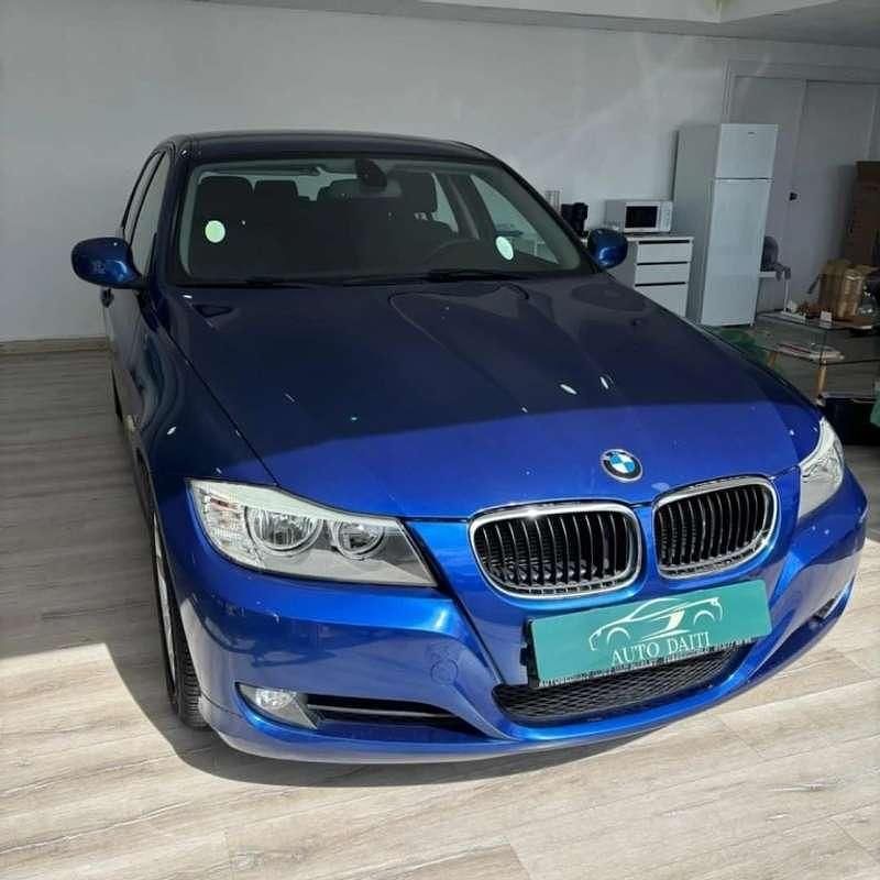 Azul Usado 2010 BMW 318 Familiar | 9500 € (Precio justo) - Imagen 1/4