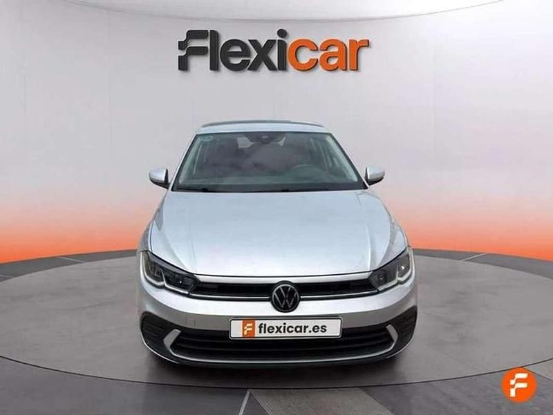 Usado VW Polo Life 110 CV (80 kW) 2022 Gris Utilitario