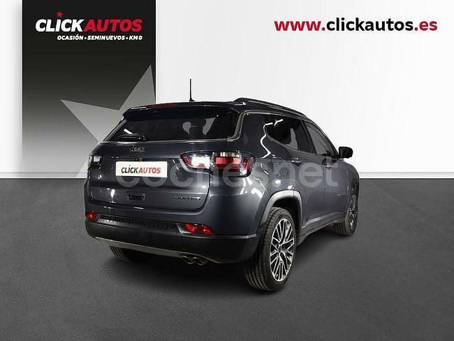 Usado Jeep Compass Limited 130 CV (95 kW) 2021 Gris SUV