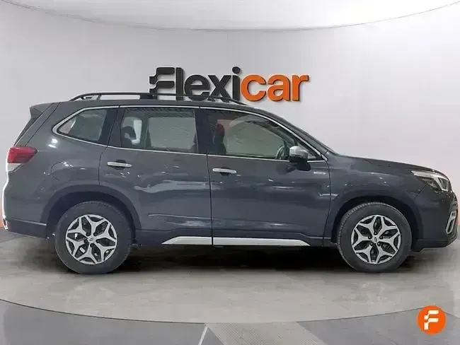 Usado Subaru Forester 150 CV (110 kW) 2021 Gris SUV