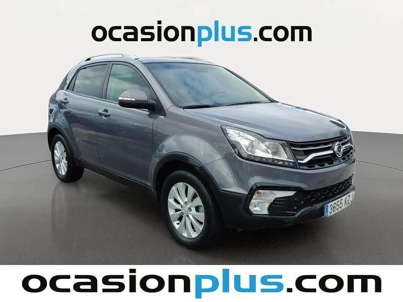 Usado SsangYong Korando 178 CV (130 kW) 2019 Gris SUV