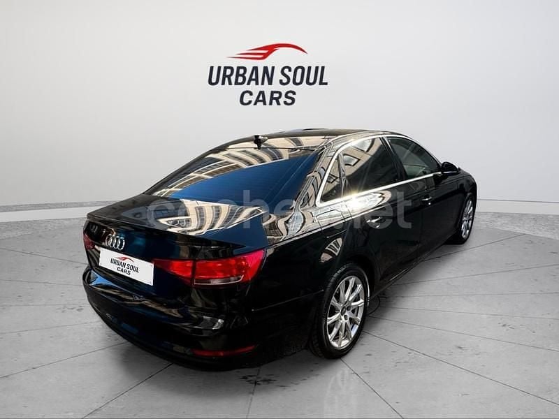 Usado Audi A4 Design 150 HP (110 kW) 2017 Preto Carrinha