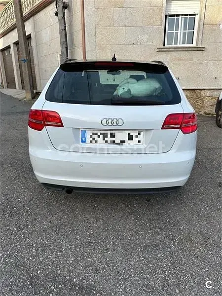 Usado Audi A3 Sportback Ambiente 105 CV (77 kW) 2012 Blanco Utilitario