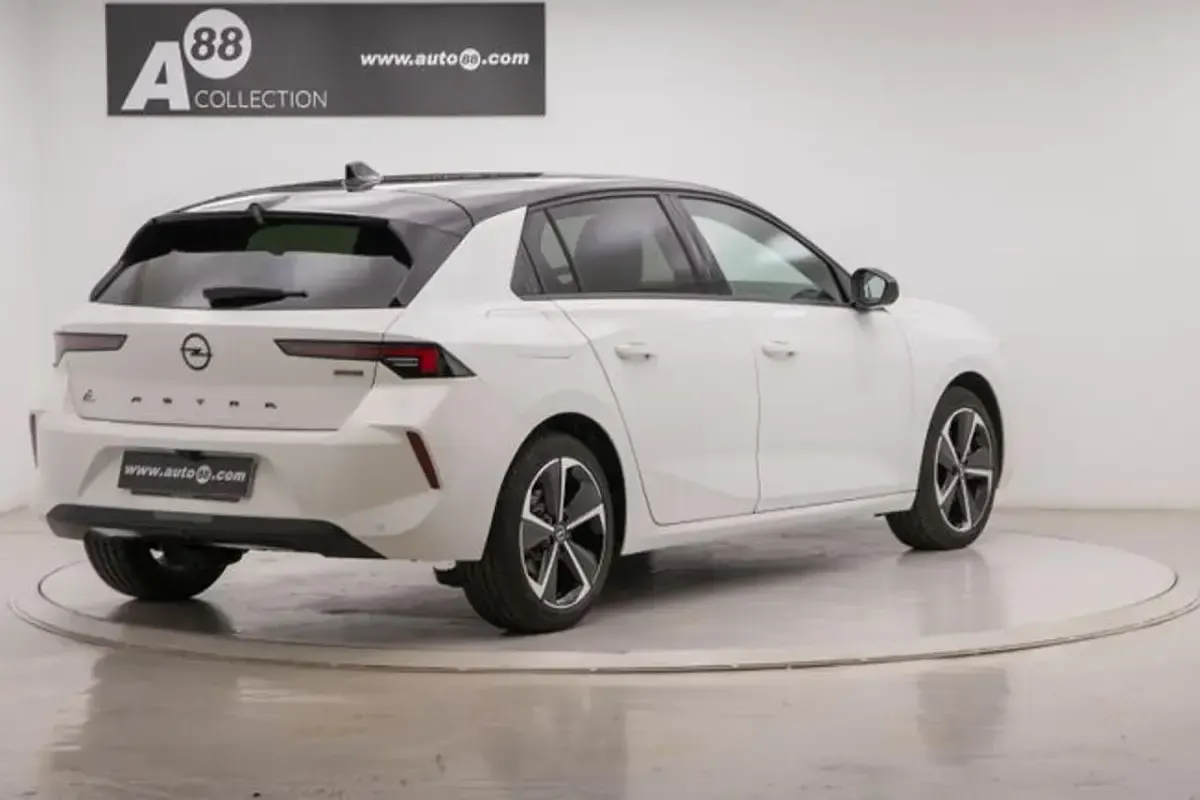 Usado Opel Astra S 136 CV (100 kW) 2025 Blanco Utilitario