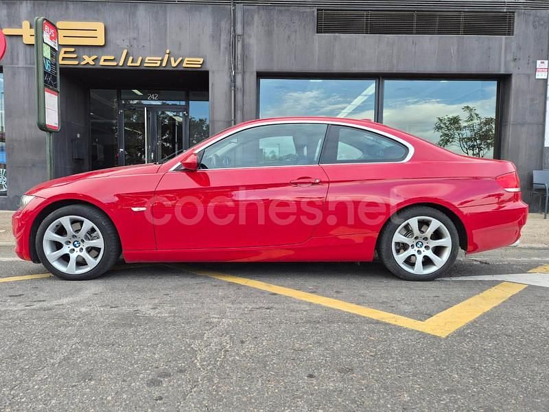 Rojo Usado 2007 BMW 330 Coupe | 13.900 € (Precio justo) - Imagen 1/2