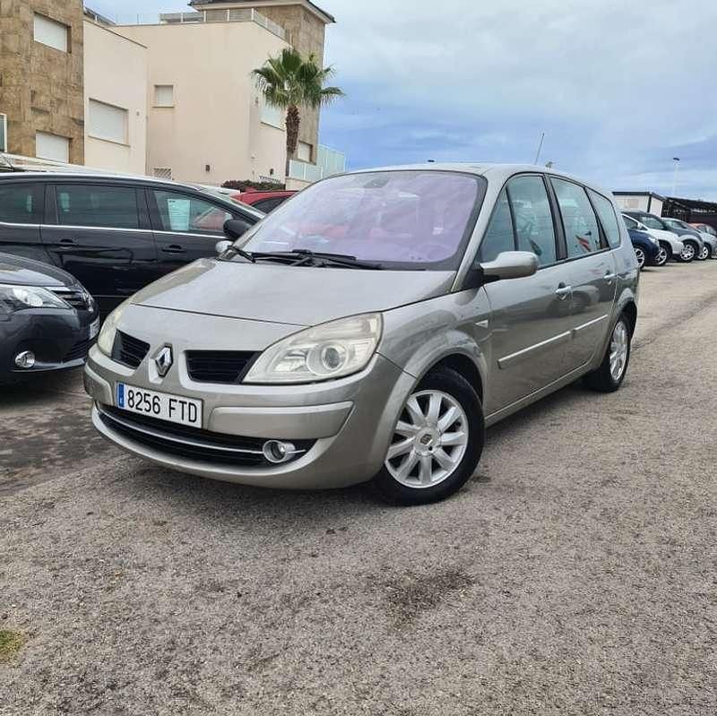 Usado Renault Grand Scénic II Dynamique 135 CV (99 kW) 2007 Gris Monovolumen
