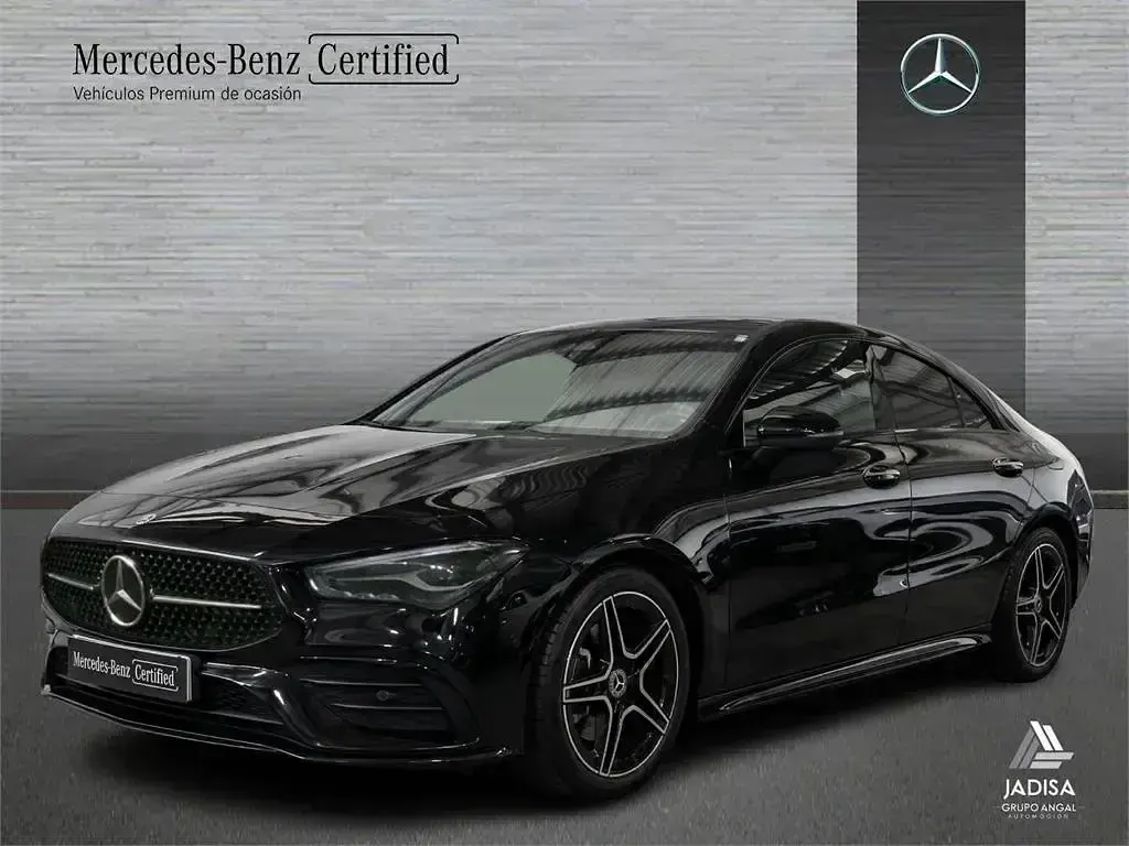 Usado Mercedes CLA200 163 CV (119 kW) 2025 Negro Berlina