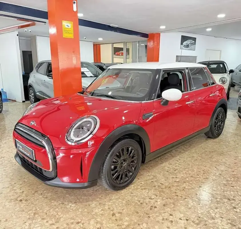 Usado Mini Cooper 136 CV (100 kW) 2021 Rojo Utilitario
