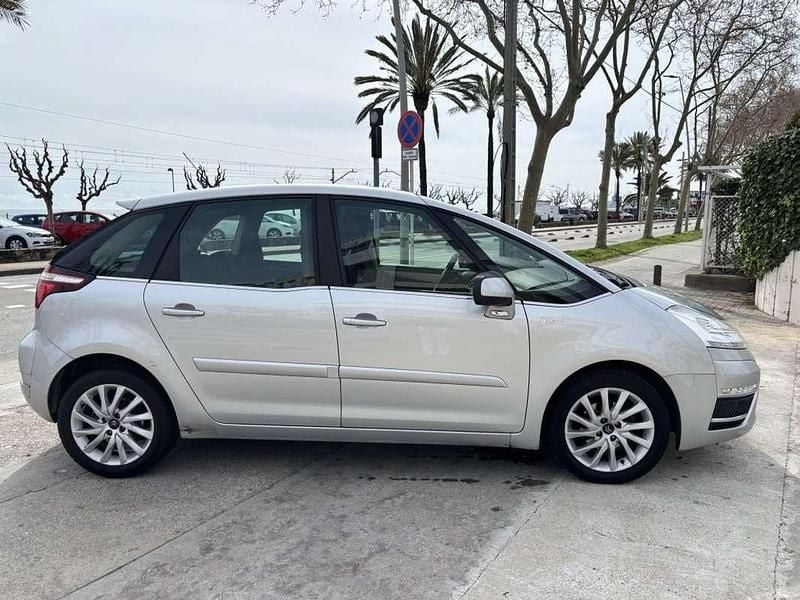 Usado Citroën C4 Picasso 120 CV (88 kW) 2011 Plateado Monovolumen