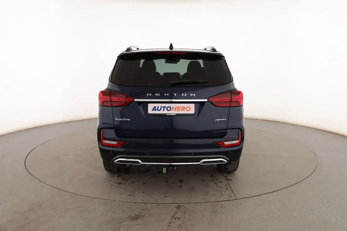 Usado SsangYong Rexton 202 CV (148 kW) 2022 Azul SUV