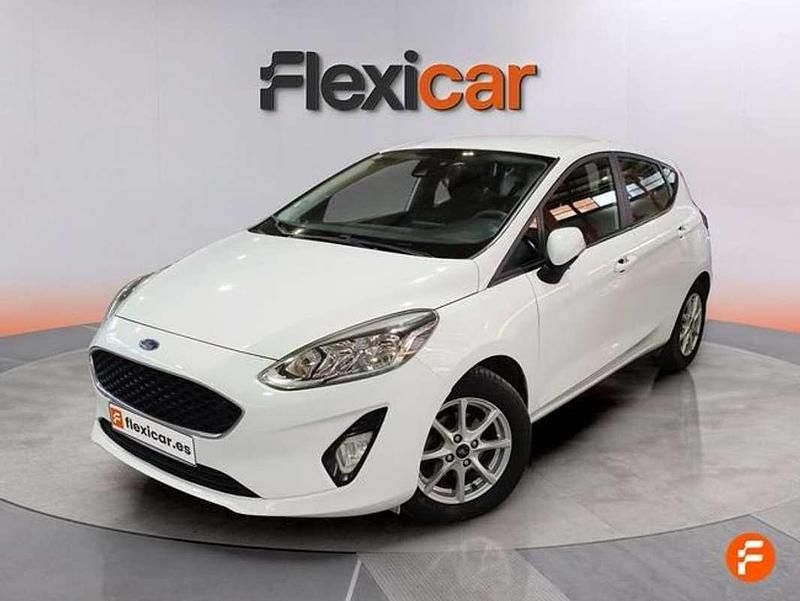 Usado Ford Fiesta Trend 86 CV (63 kW) 2018 Blanco Utilitario
