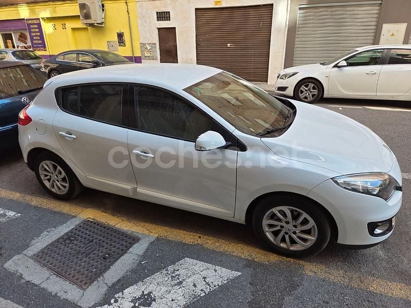 Blanco Usado 2012 Renault Mégane III Expression Berlina | 5990 € (Precio justo) - Imagen 1/3