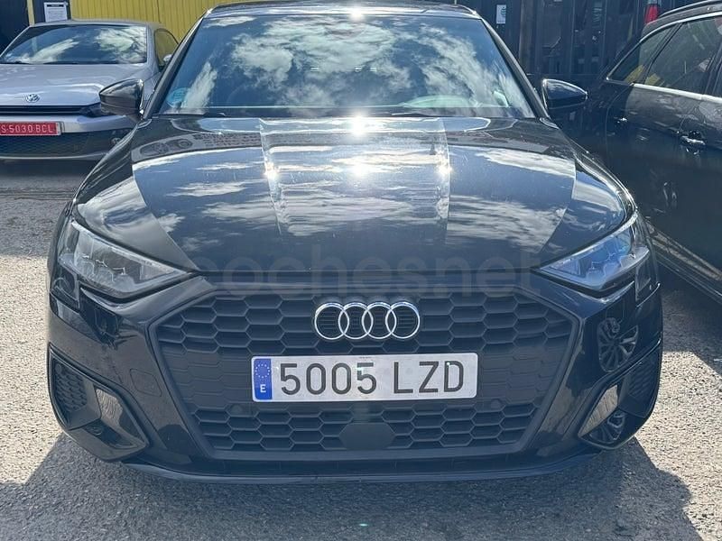 Usado Audi A3 116 CV (85 kW) 2022 Negro Berlina