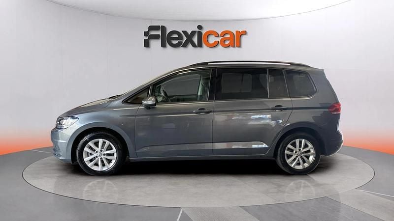 Usado VW Touran Advance 116 CV (85 kW) 2019 Blanco Monovolumen