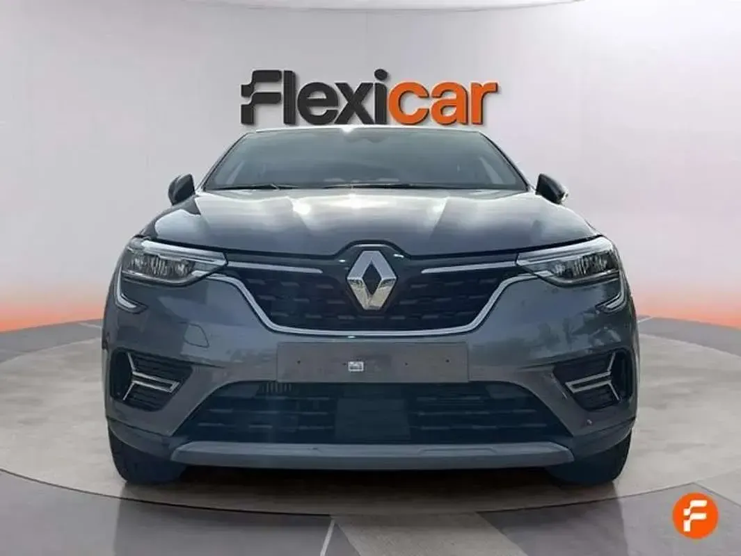 Usado Renault Arkana Zen 140 CV (102 kW) 2022 Gris SUV