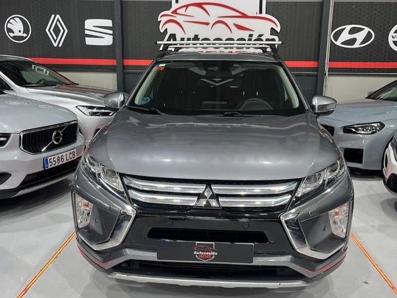 Usado Mitsubishi Eclipse Cross Motion 163 CV (119 kW) 2019 Gris / plata SUV