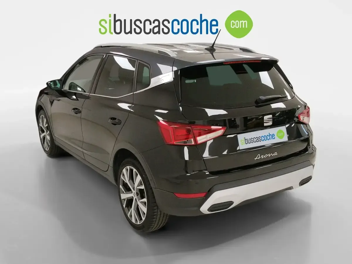 Usado Seat Arona XCELLENCE 110 CV (80 kW) 2021 Negro SUV