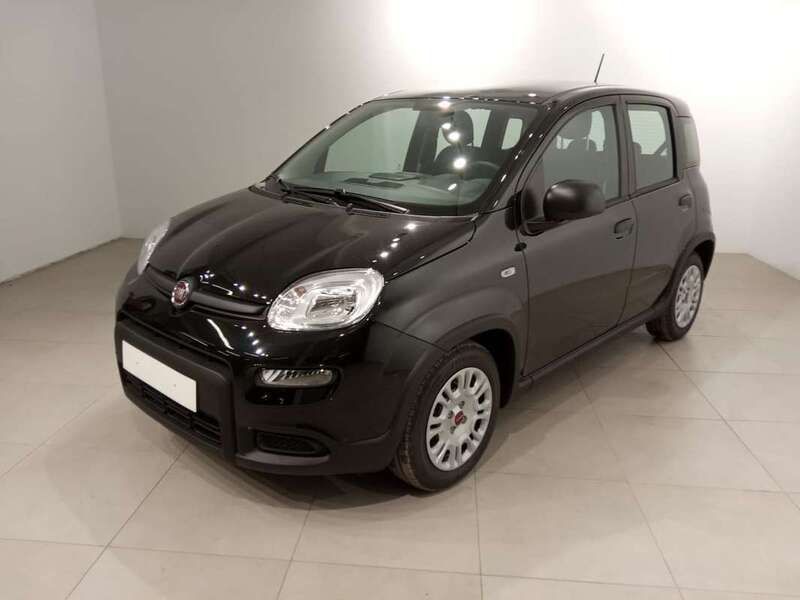 Negro Usado 2023 Fiat Panda Utilitario | 11.800 € (Precio justo) - Imagen 1/4