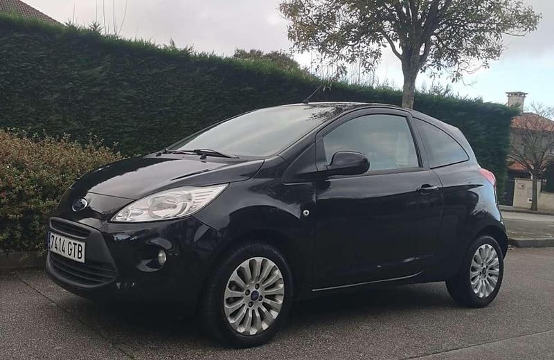 Negro Usado 2009 Ford Ka Titanium Utilitario | 5590 € (Precio justo) - Imagen 1/4