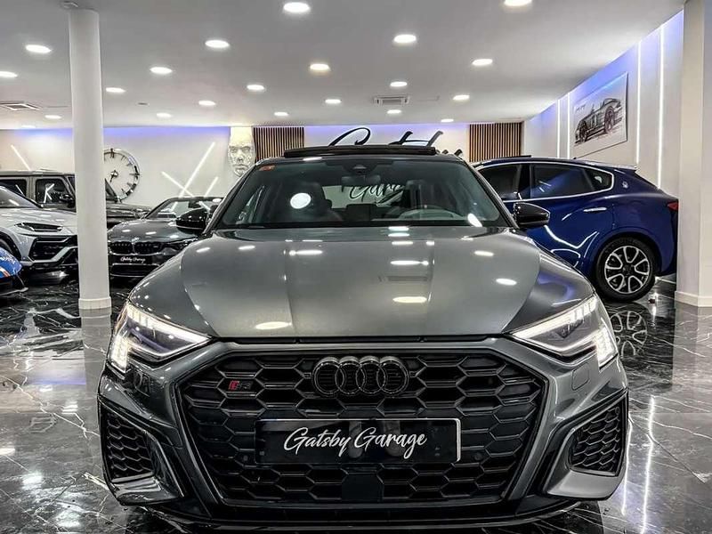 Usado Audi S3 Sportback Ambiente 310 CV (228 kW) 2021 Gris Utilitario