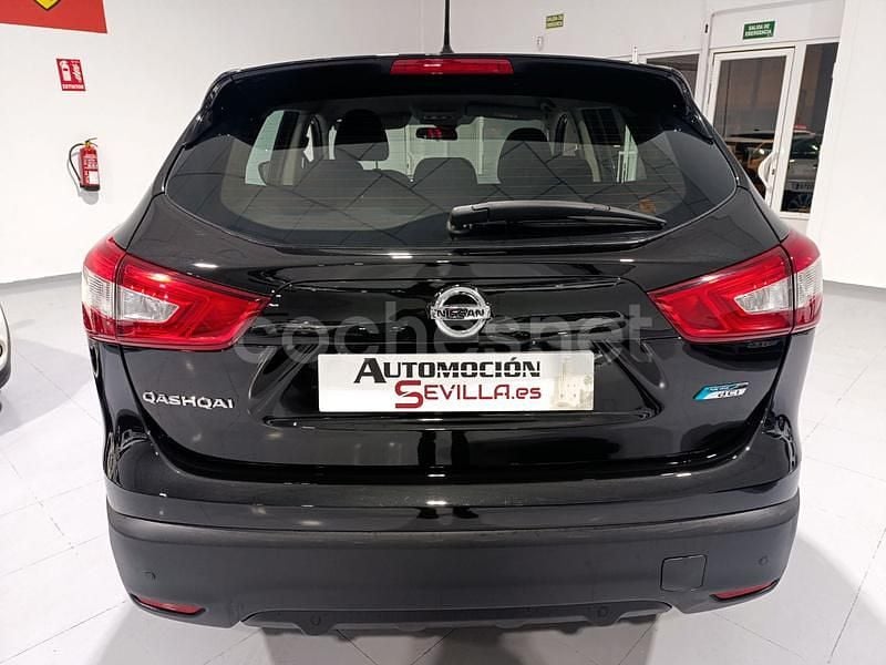 Usado Nissan Qashqai Acenta 110 CV (80 kW) 2015 Negro SUV
