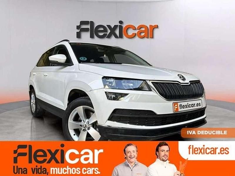 Usado Skoda Karoq Ambition 150 CV (110 kW) 2021 Blanco SUV