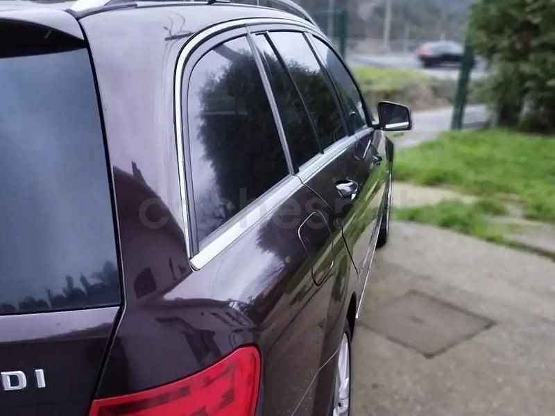 Usado Mercedes C200 Avantgarde 136 CV (100 kW) 2011 Marrón Familiar