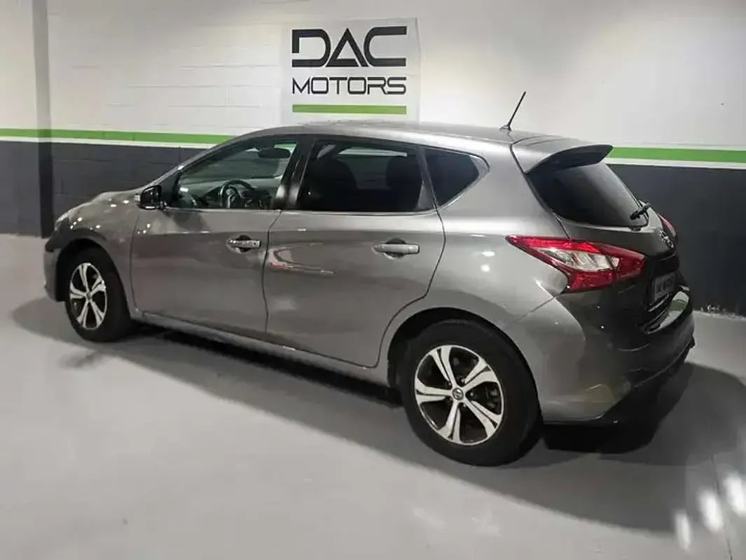 Usado Nissan Pulsar Tekna 116 CV (85 kW) 2019 Gris Utilitario