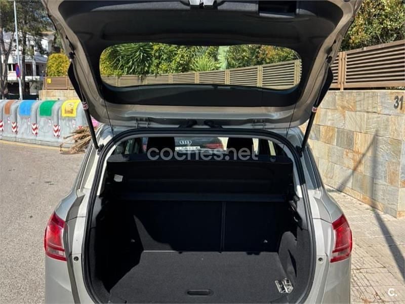Usado Ford B-MAX Titanium 125 CV (91 kW) 2016 Beige Monovolumen