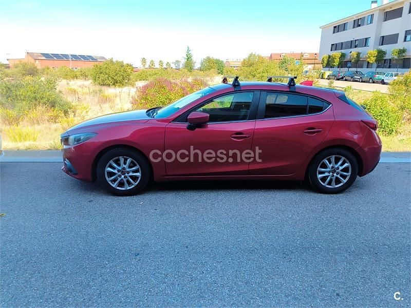 Granate Usado 2015 Mazda 3 Style Berlina | 10.100 € (Precio justo) - Imagen 1/4