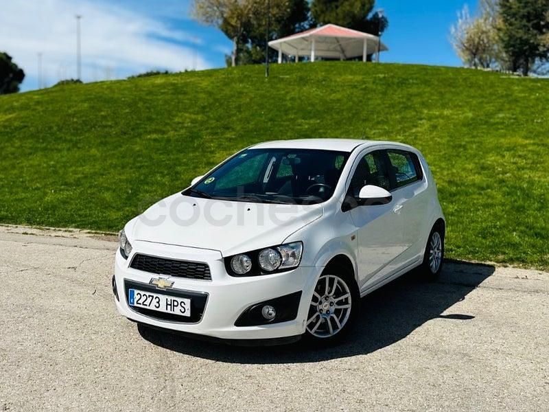 Usado Chevrolet Aveo LTZ 95 CV (69 kW) 2013 Blanco Berlina