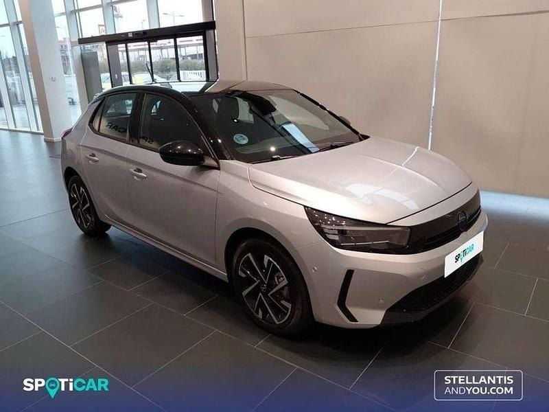Usado Opel Corsa 101 CV (74 kW) 2025 Plateado Berlina