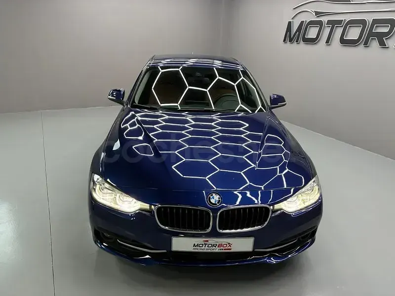 Usado BMW 330 258 CV (189 kW) 2018 Azul Berlina