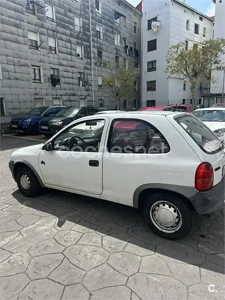 Usado Opel Corsa Swing 45 CV (33 kW) 1994 Blanco Utilitario
