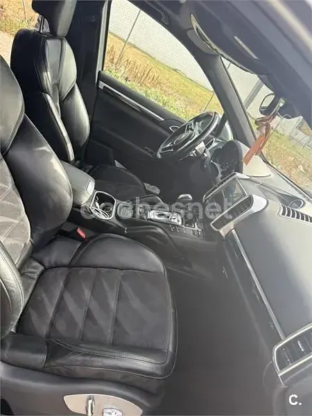 Usado Porsche Cayenne 262 CV (192 kW) 2016 Gris / plata SUV