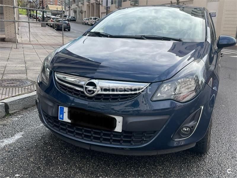 Usado Opel Corsa Selective 75 CV (55 kW) 2014 Azul Utilitario
