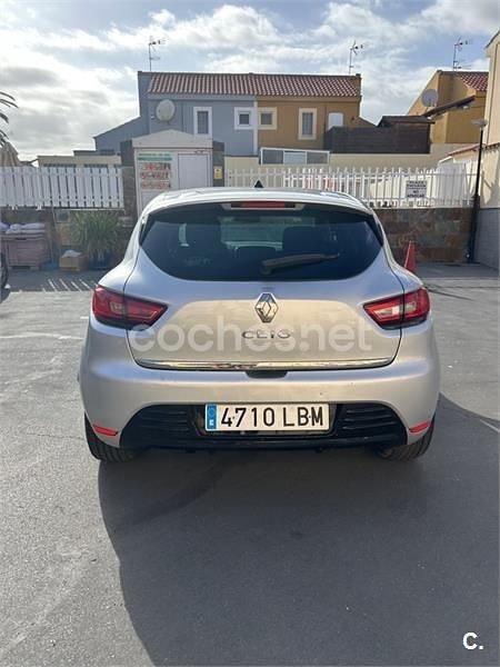 Usado Renault Clio V Intens 100 CV (73 kW) 2020 Gris / plata Berlina