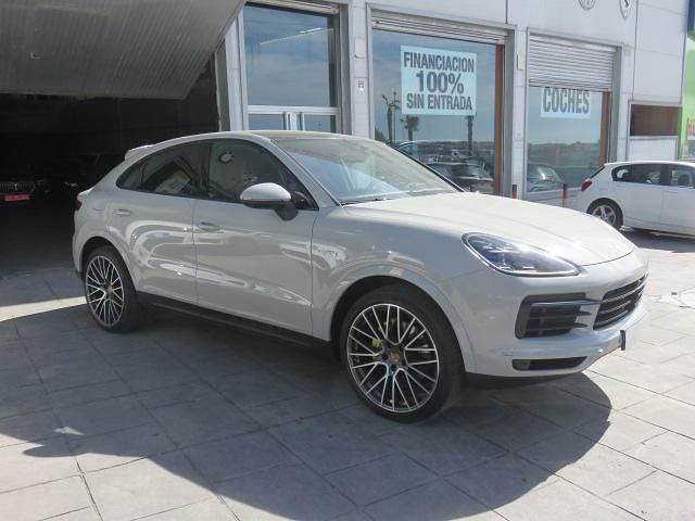 Usado Porsche Cayenne 462 CV (339 kW) 2021 Gris SUV
