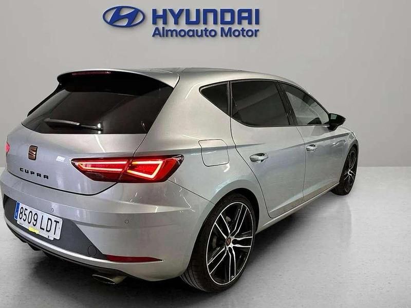 Usado Seat Leon ST CUPRA 290 CV (213 kW) 2020 Plateado Familiar