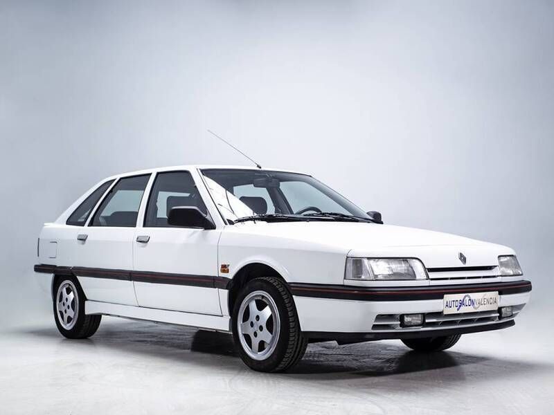 Usado Renault 21 140 CV (102 kW) 1992 Blanco Berlina