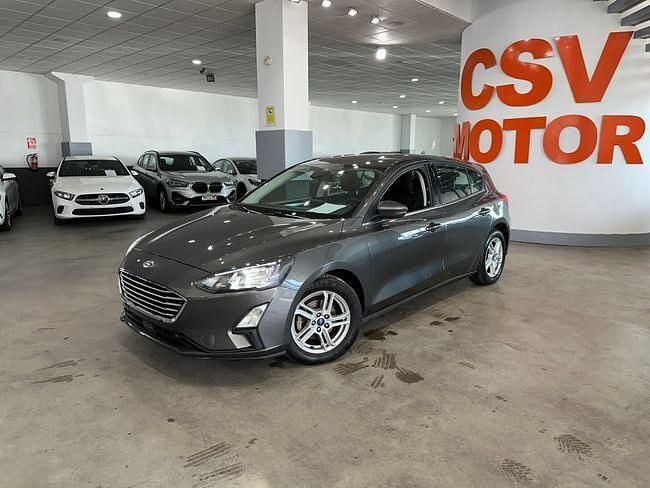 Usado Ford Focus ST-Line 126 CV (92 kW) 2022 Gris / plata Berlina