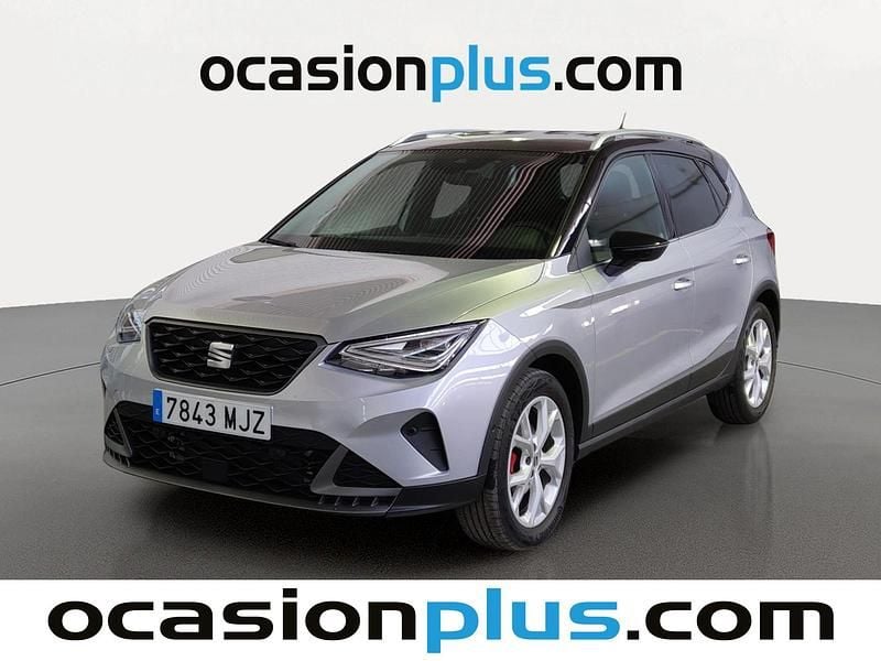 Gris plata Usado 2023 Seat Arona FR SUV | 18.900 € (Buen precio) - Imagen 1/4